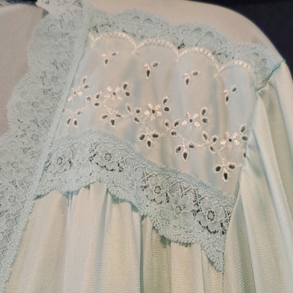 Vanity Fair Deadstock Night Robe LACY VTG Elegant Tie Front Pocket Pastel Green - Picture 8 of 15